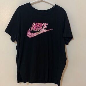 Girls Large Nike Black Tee with Pink Graphic